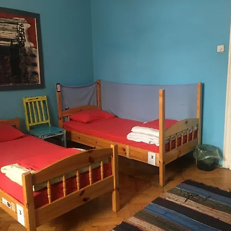 Hostel Art And