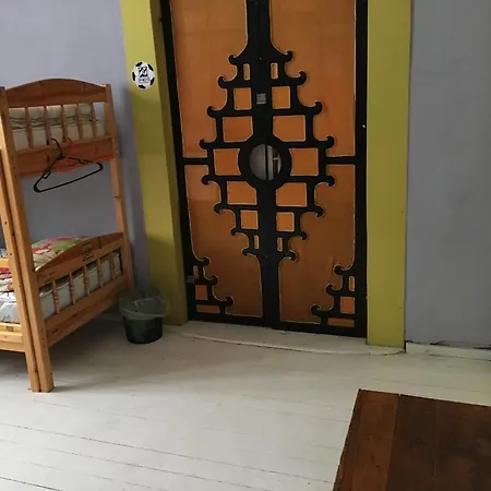 Hostel Art And *
